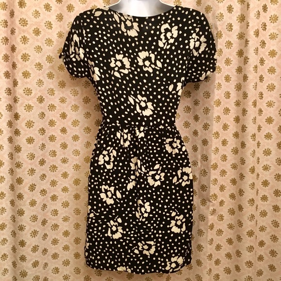 🔴x3/$15 FOREVER 21 BLACK/ WHITE FLORAL DRESS,SZ S - Picture 2 of 8